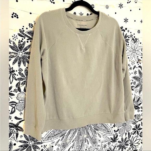 Marc New York tan beige neutral super soft and cozy sweatshirt - Picture 2 of 10